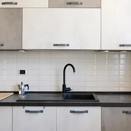 Bright Modern Flat - Easy Metro To Duomo Apartamento *