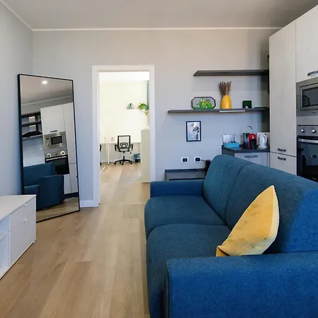 Bright Modern Flat - Easy Metro To Duomo דירה מילאנו