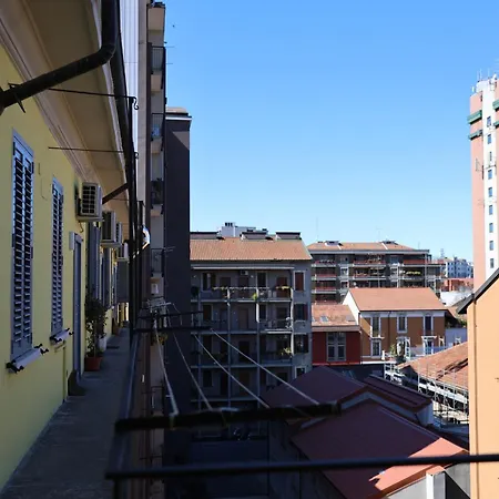 Bright Modern Flat - Easy Metro To Duomo מילאנו